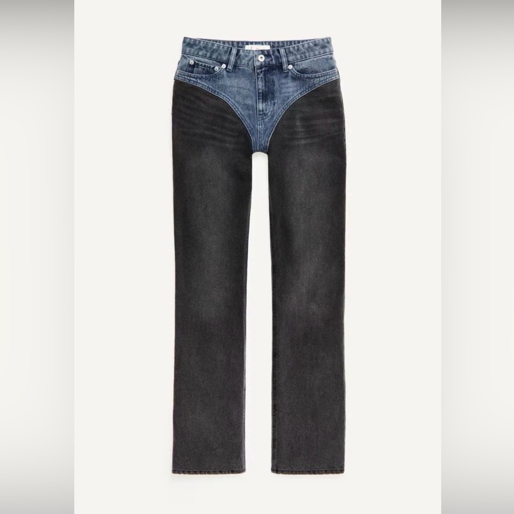 Glenn Martens x H&M twotone jeans size 10

Size is 10 but equivalent to 33